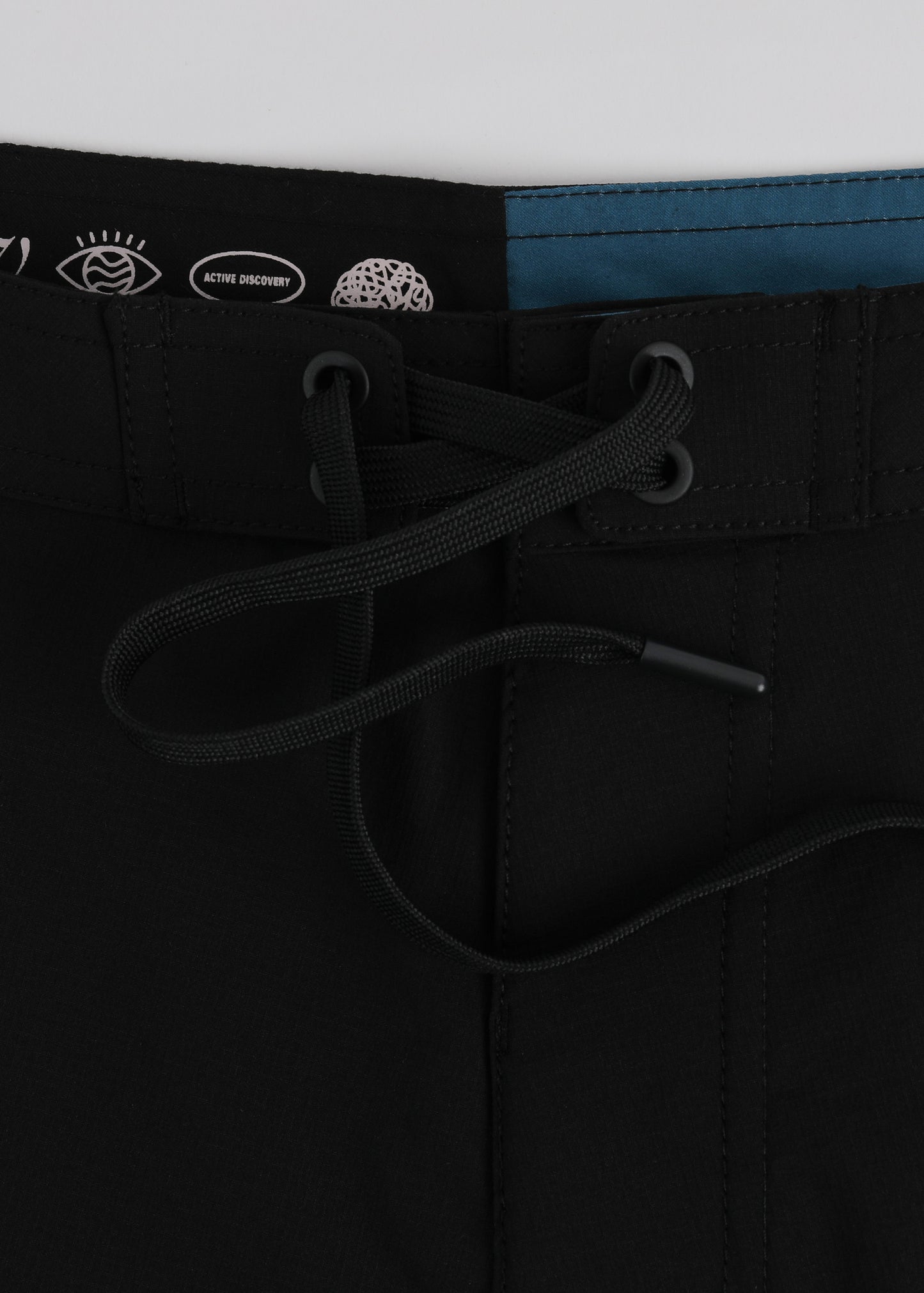 LOGGER TRUNK : BLACK DISCOVERY