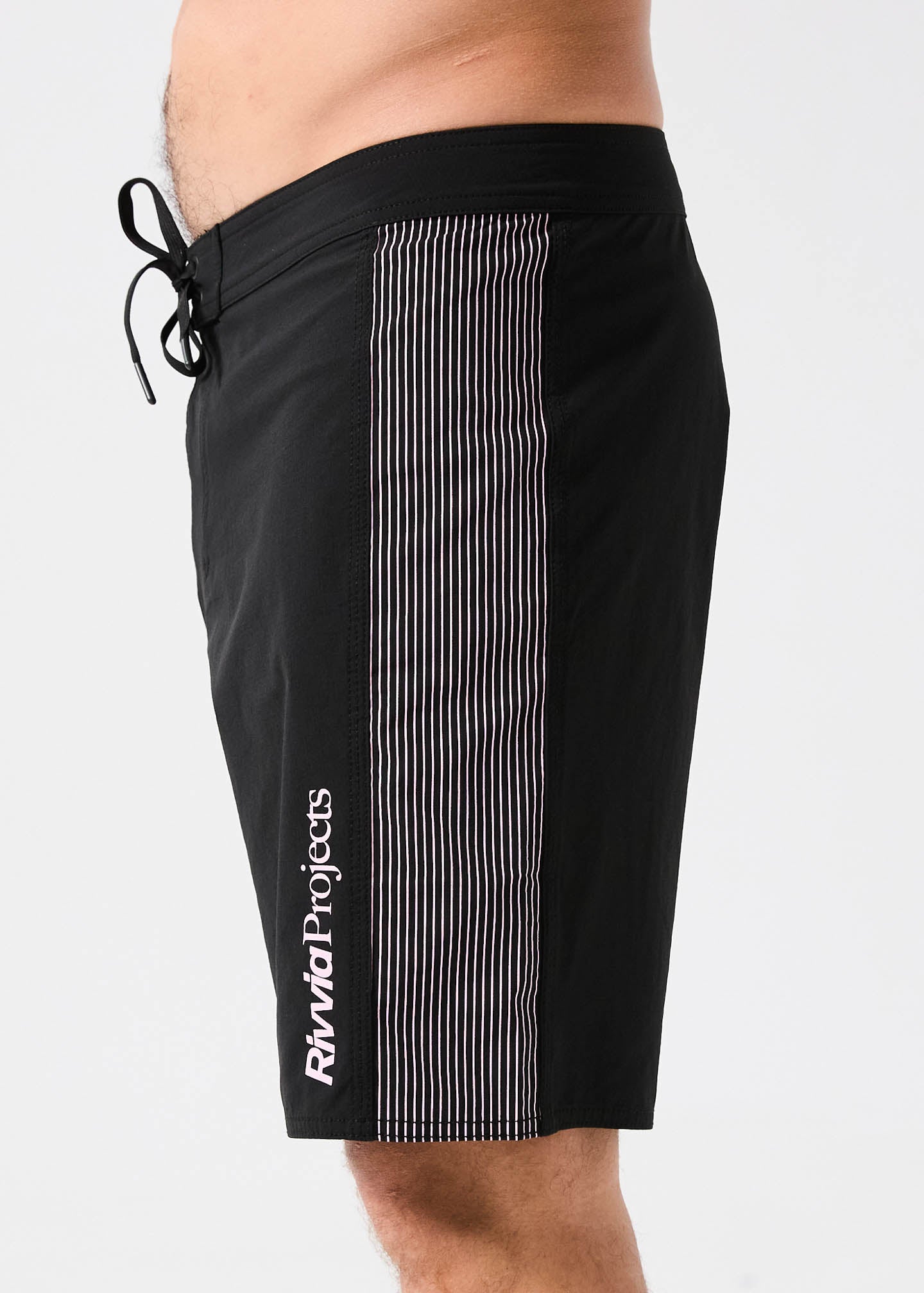 STEREO 18' TRUNK : BLACK PINK