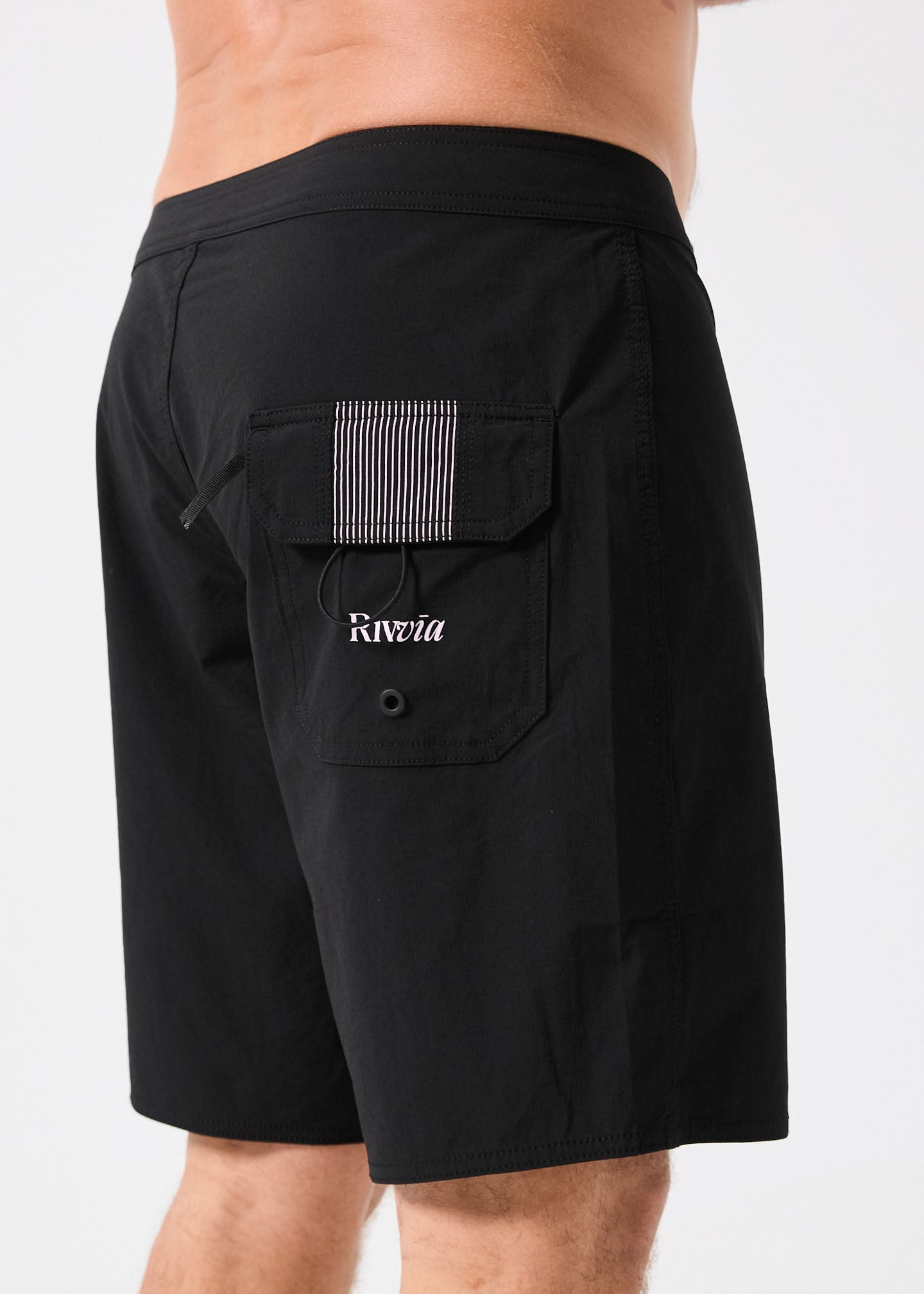 STEREO 18' TRUNK : BLACK PINK
