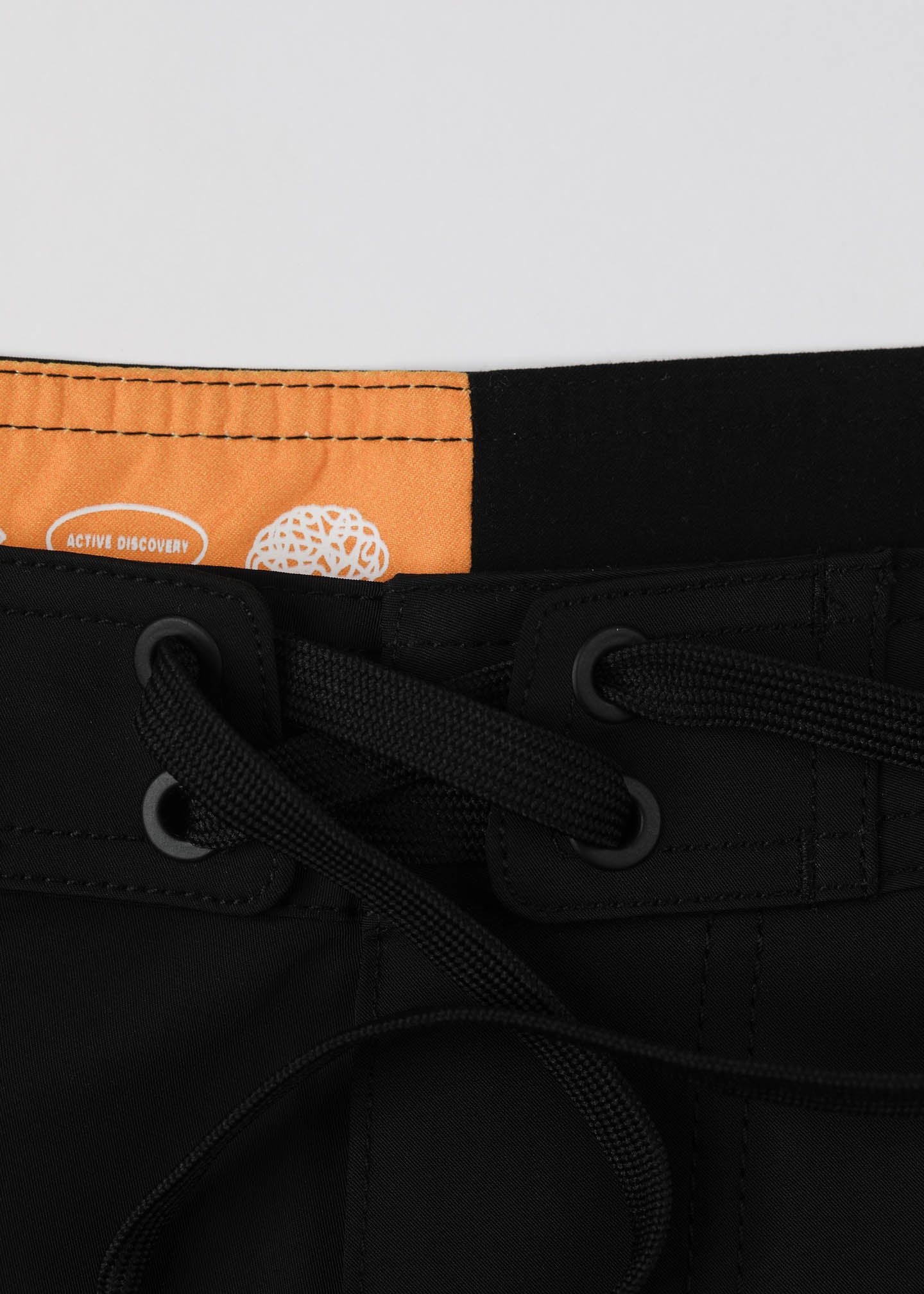 DISCLOSURE FLORAL PURSUIT 19' TRUNK : BLACK ORANGE