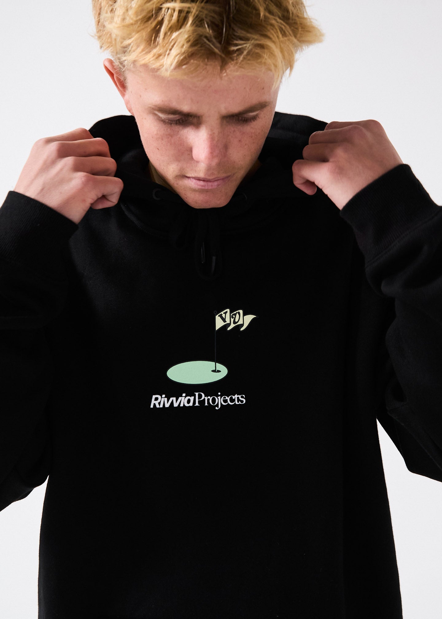 PARTEE HOOD : BLACK