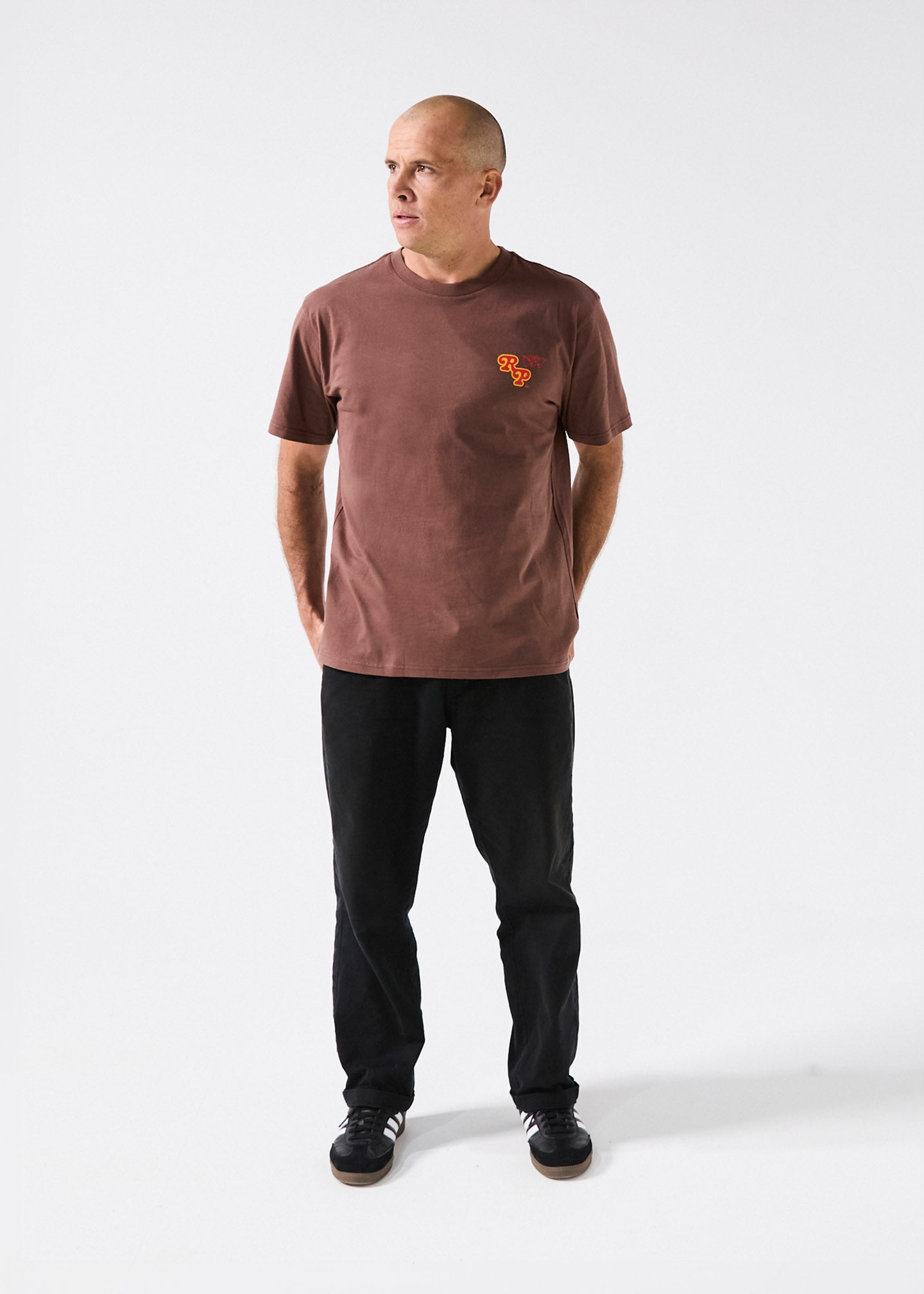 FLORAL PURSUIT T-SHIRT : BROWN