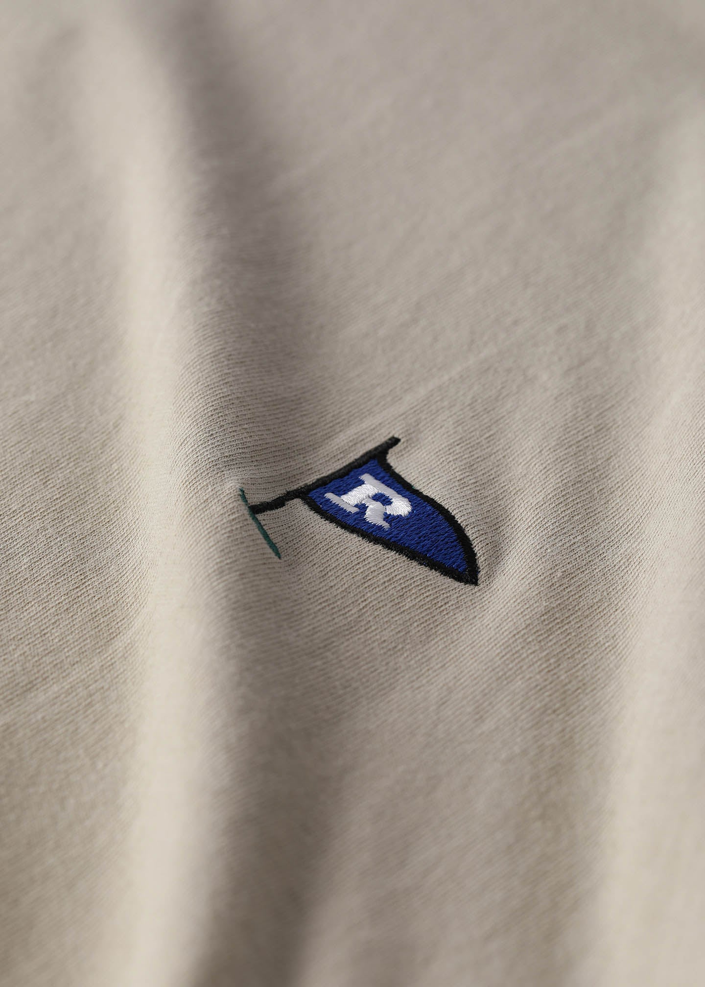 FLAG T-SHIRT : BEIGE